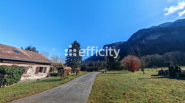 Maison
         5 pièces
        - 162 m² Exclusivité