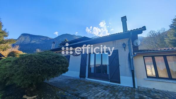 Maison
         5 pièces
        - 162 m² Exclusivité
