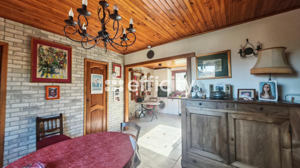 Maison
         5 pièces
        - 162 m² Exclusivité