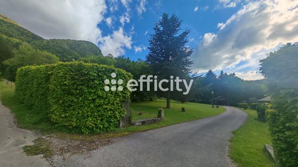 Maison
         5 pièces
        - 162 m² Exclusivité