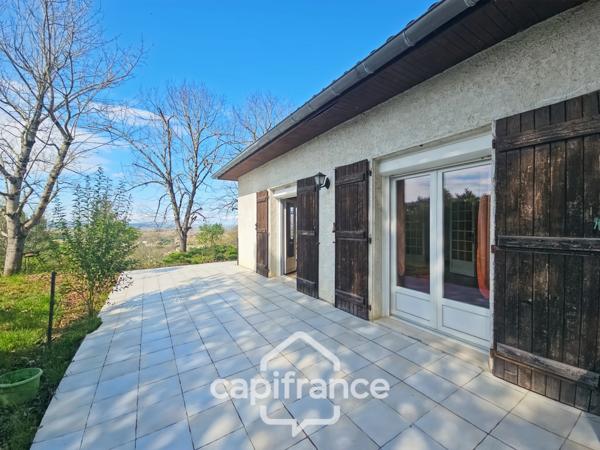 Maison de quatre pièces dans un secteur calme avec jolie vue
