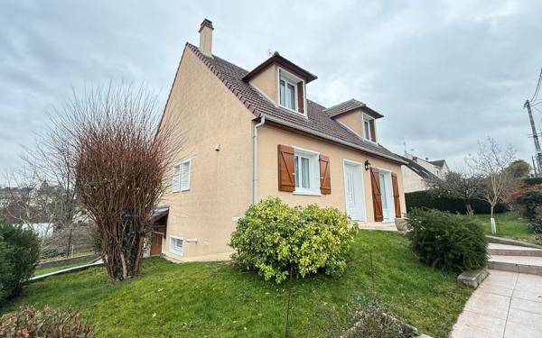 Maison à vendre    5 pièces •  Domont