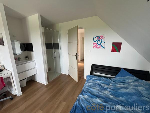 Vente
                Maison202 m² - 9 Pièces -
                    PLESCOP (56890)