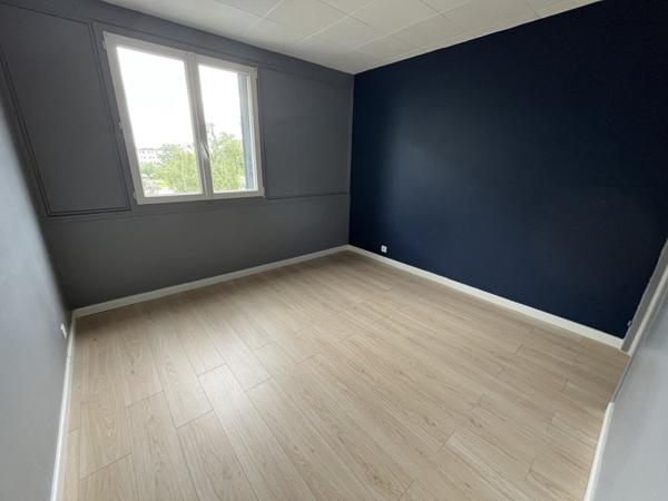 Appartement à vendre 219 000 € Les Clayes-sous-Bois 3 p 64 m² DPE C