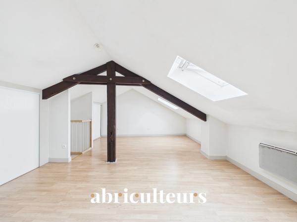 Duplex lumineux avec vue dégagée Dernier étage au cœur des Chartrons, Bordeaux