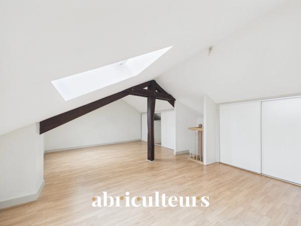 Duplex lumineux avec vue dégagée Dernier étage au cœur des Chartrons, Bordeaux