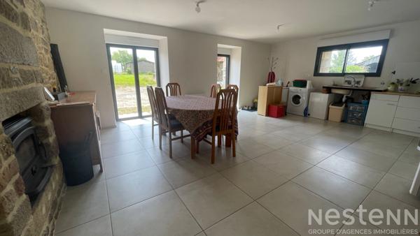 À vendre, longère en pierre à Ploemel, proche du bourg