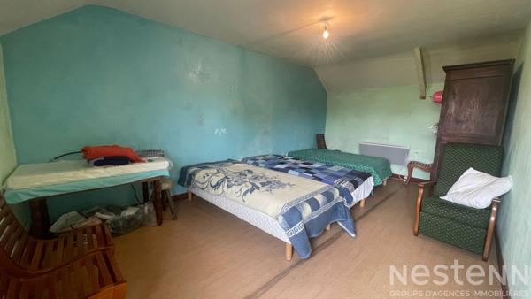 À vendre, longère en pierre à Ploemel, proche du bourg