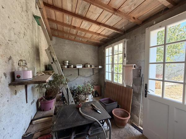 Spacieuse maison de plain-pied dans un village paisible à 5 minutes de Ruffec