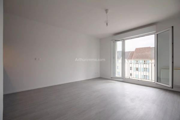Location                                                      Appartement
                        
                     1 pièces                      28 m2                     à Thorigny-sur-Marne