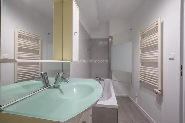 Location                                                      Appartement
                        
                     1 pièces                      28 m2                     à Thorigny-sur-Marne