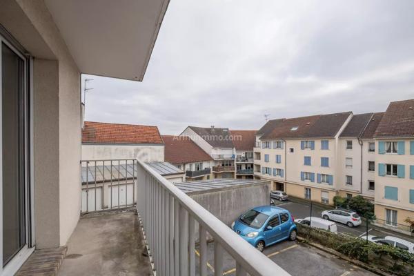 Location                                                      Appartement
                        
                     1 pièces                      28 m2                     à Thorigny-sur-Marne