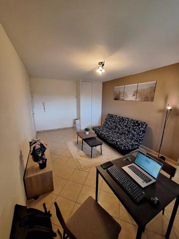 Location                                                      Appartement
                        
                     1 pièces                      25 m2                     à Corbeil-Essonnes