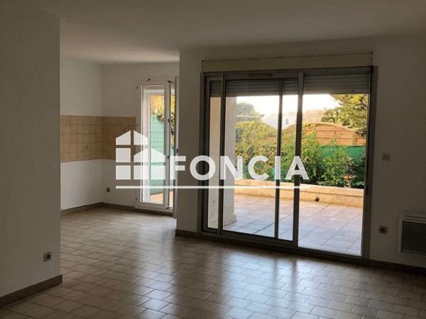 Location Appartement 3 pièces 68 m² - AV GENERAL LECLERC Sausset Les Pins 13960