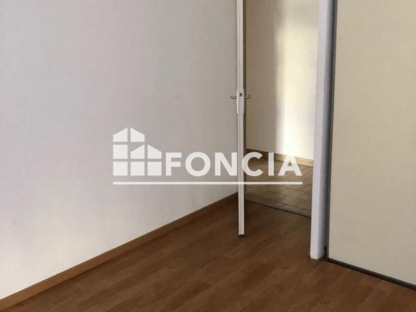 Location Appartement 3 pièces 68 m² - AV GENERAL LECLERC Sausset Les Pins 13960