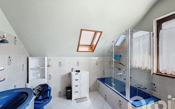 Maison à vendre    5 pièces • 141 m2 Douvaine