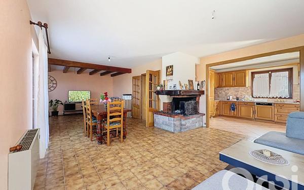 Maison à vendre    5 pièces • 141 m2 Douvaine