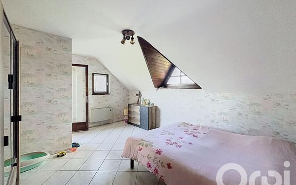 Maison à vendre    5 pièces • 141 m2 Douvaine