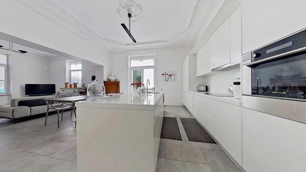 Longwy - Mont-Saint-Martin, Villa d'exception de 500 m² - 37 ares de terrain - piscine et tennis