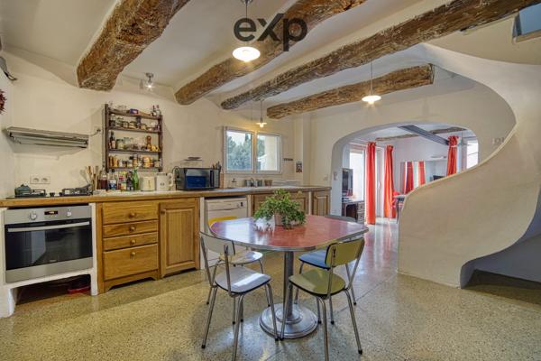 Maison de village avec 2 logements et jardin