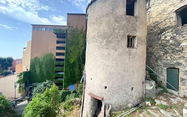 Appartement à vendre    2 pièces •  Grasse