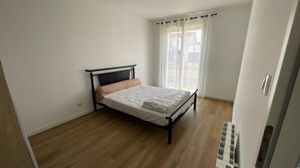 MAISON MEUBLEE TYPE 3 + BUREAU + GARAGE + JARDIN RUE DU PONTREAU 85180 LES SABLES