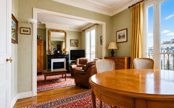 Appartement à vendre    3 pièces • 54 m2 Paris 14