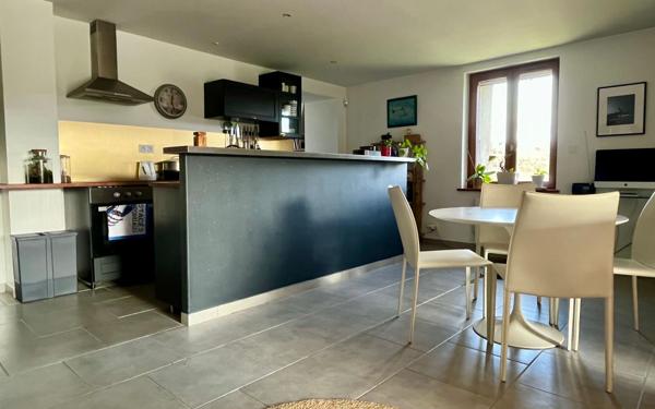 Appartement à vendre    4 pièces • 97 m2 Vienne