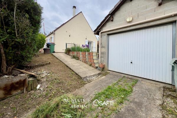 Pavillon 4 chambres 120m2 avec 400m2 de Terrain.