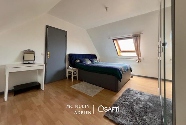 Pavillon 4 chambres 120m2 avec 400m2 de Terrain.