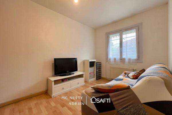 Pavillon 4 chambres 120m2 avec 400m2 de Terrain.