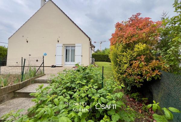 Pavillon 4 chambres 120m2 avec 400m2 de Terrain.