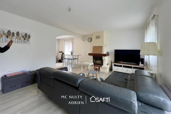 Pavillon 4 chambres 120m2 avec 400m2 de Terrain.