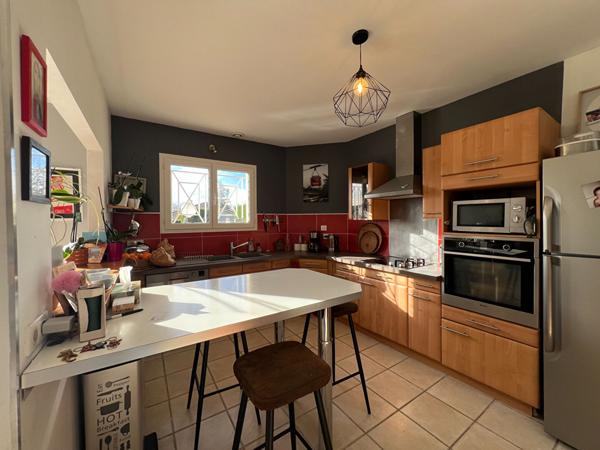 A vendre Maison contemporaine plain-pied bourg de Benquet 4 chambres jacuzzi garage