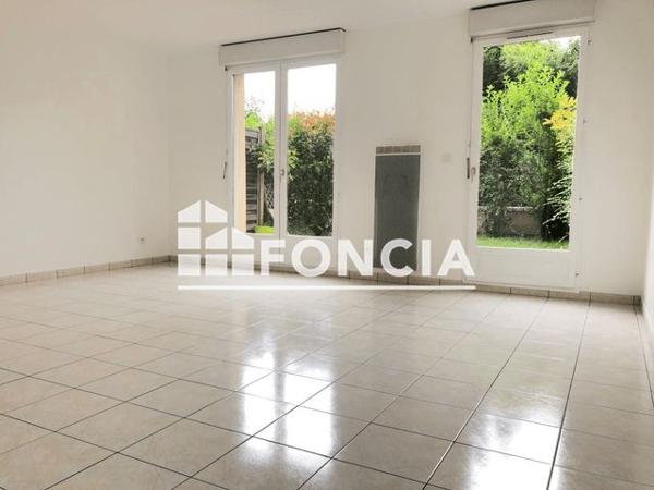 Location Appartement 3 pièces 64.2 m² - 83 RUE DU FOIX Blois 41000