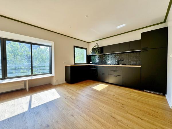 Appartement  3 pièce(s)  2 chambre(s)  71.89 m²