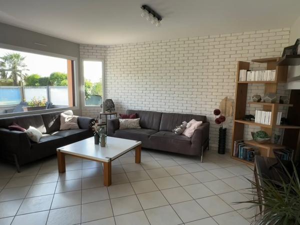 Maison 6 pièce(s) 120 m2 Lannilis