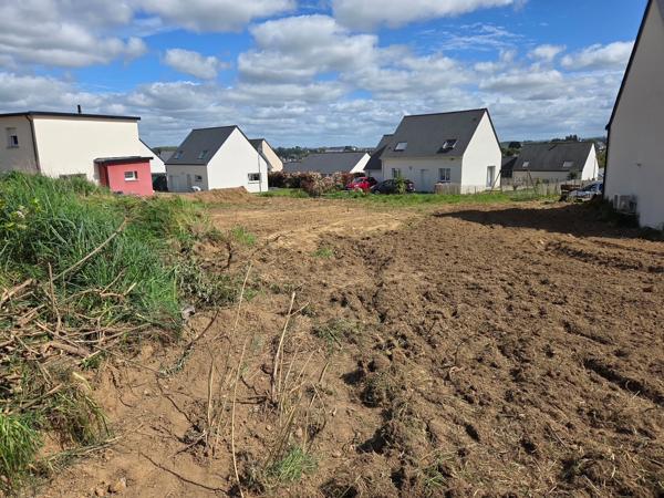 29600 SAINT MARTIN DES CHAMPS Terrain Saint Martin Des Champs 654 m2