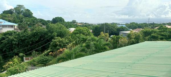 ABYMES-GOSIER (971), à vendre villa T4, apaprt, piscine, terrain 1900M2