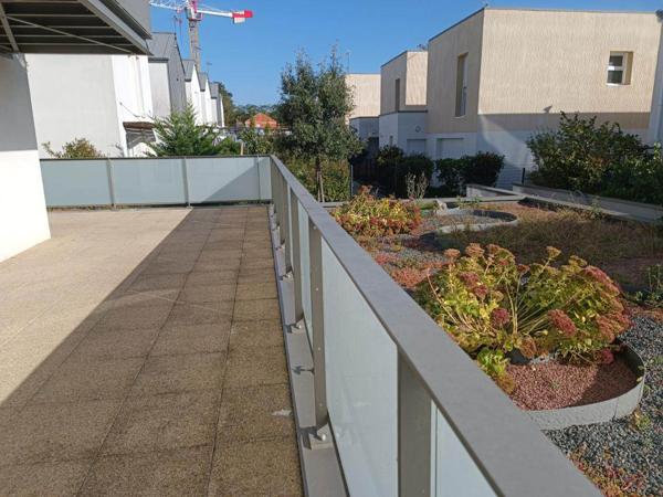 Appartement 60 m2 quartier Centre-Baillet-Bodet, Montlouis-sur-Loire proche gare TGV  commerce transport en commun et  écoles