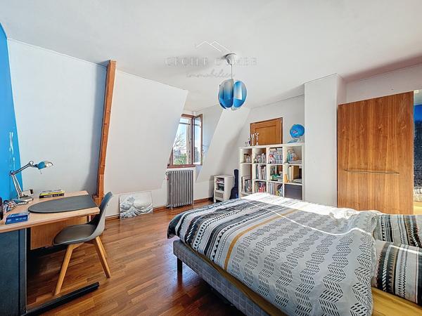 Maison 7 pièces - 180 m² Exclusivité efficity