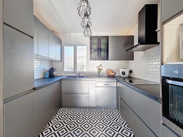 Maison 7 pièces - 180 m² Exclusivité efficity