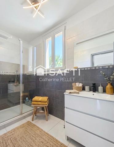 Maison meulière de caractère avec jardin, jacuzzi et combles aménageables