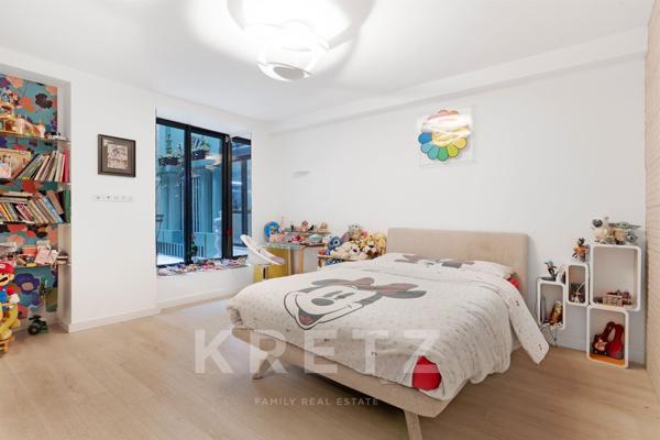 Paris 16e – Appartement de réception en rez-de-jardin avec patio