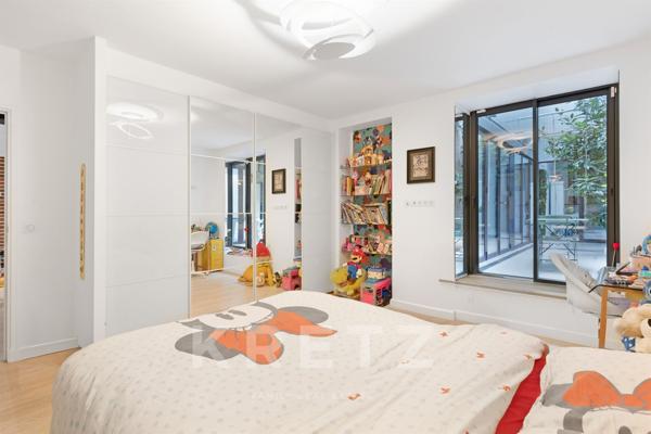 Paris 16e – Appartement de réception en rez-de-jardin avec patio