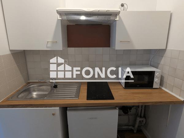 Location Studio meublé 16.88 m² - 10 RUE MICHEL VIELLE Sable Sur Sarthe 72300