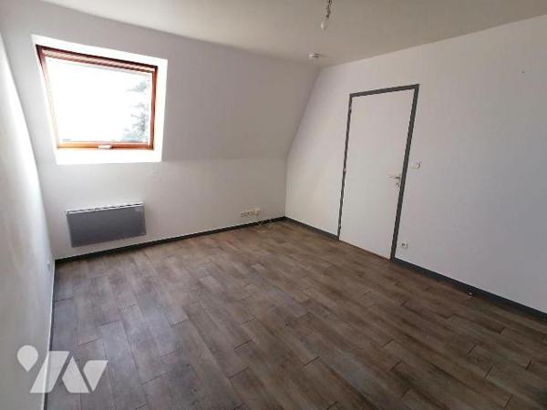 EXCLUSIVITE TRENTE CINQ NOTAIRES !! Au c?ur du centre-ville historique de Bruz, au 3ème et dern...