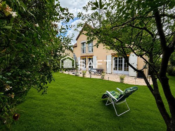 MAISON FAMILIALE 5 CHAMBRES – GARE À 5 MIN À PIED
