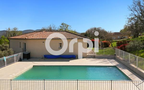 Maison à vendre    4 pièces •  Ruoms