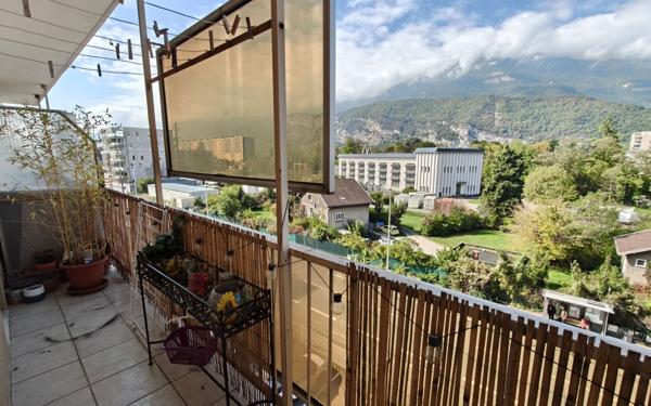 Appartement à louer    3 pièces • 55 m2 Échirolles